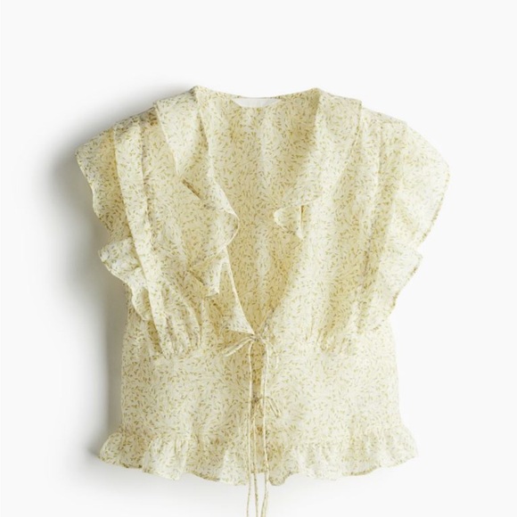 HM ruffle-trimmed blouse - Picture 4 of 5